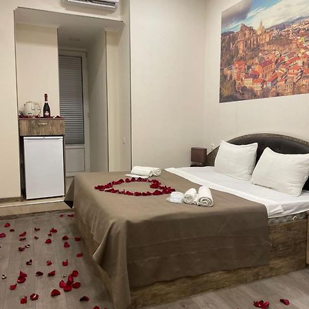 Sweet Rooms Inn Tbilissi Extérieur photo