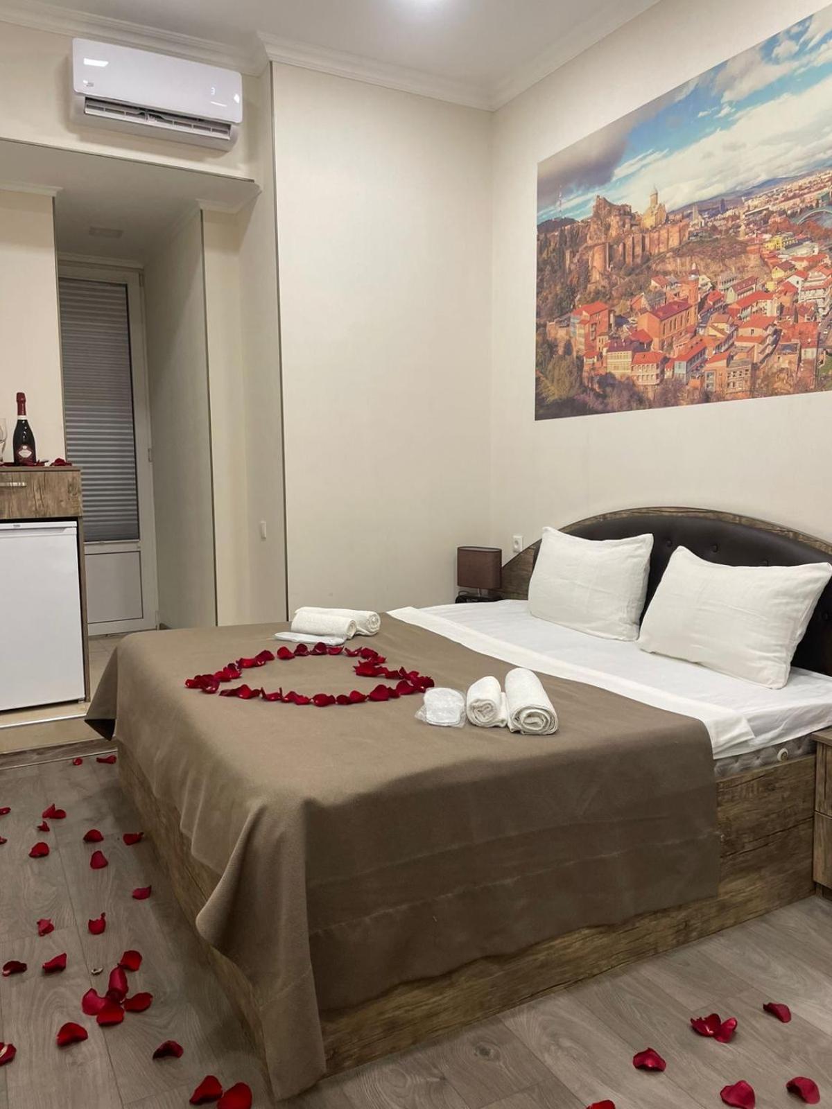 Sweet Rooms Inn Tbilissi Extérieur photo